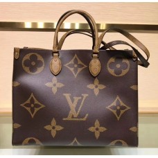 Louis Vuitton Monogram Giant canvas Onthego GM M44576