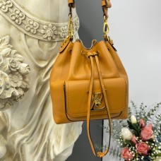 Louis Vuitton Lockme Bucket M57689