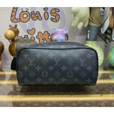 Louis Vuitton Dopp Kit M46354