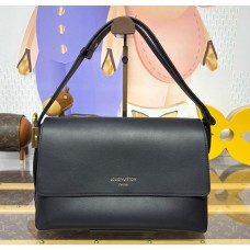 Louis Vuitton Low Key Messenger M13148