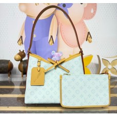 Louis Vuitton Carryall PM M27532