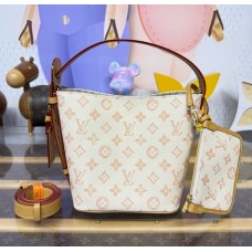 Louis Vuitton All in BB M28335